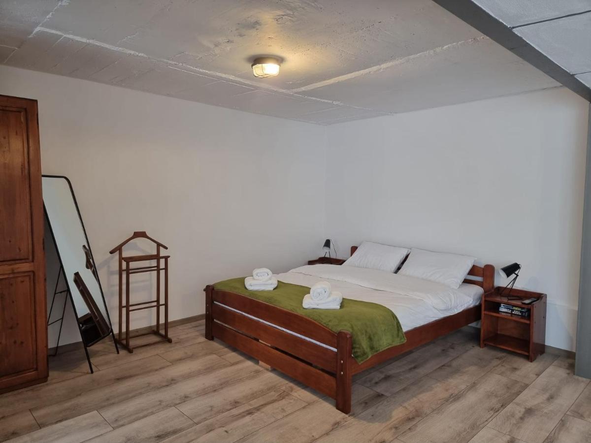 The Cozy Bunker Daire Sibiu Dış mekan fotoğraf
